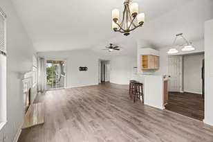 303 Spyglass Ct, Wilder, KY 41076 - Photo 5