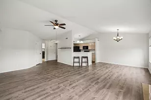 303 Spyglass Ct, Wilder, KY 41076 - Photo 3