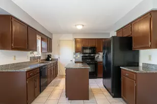 6049 Tosha Dr, Burlington, KY 41005 - Photo 5