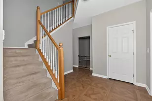 9270 Hardwicke Ln, Florence, KY 41042 - Photo 5