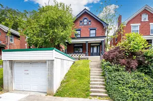 734 E 10th St, Newport, KY 41071 - Photo 1