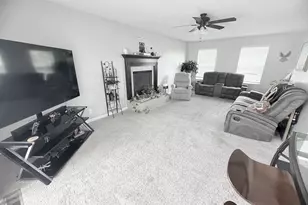 1896 Falcon Crest Cir, Hebron, KY 41048 - Photo 3
