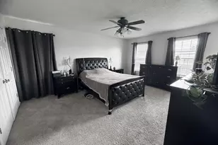 1896 Falcon Crest Cir, Hebron, KY 41048 - Photo 9