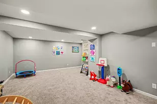 1258 Edinburgh Ln, Union, KY 41091 - Photo 29