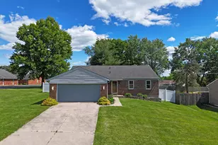 1129 Cayton Rd, Florence, KY 41042 - Photo 1