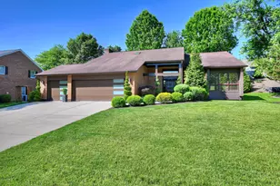 1008 Doriel St, Villa Hills, KY 41017 - Photo 1