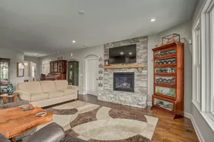7253 Rimrock Ln, Alexandria, KY 41001 - Photo 5