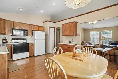 1506 Waterfall Way, Elsmere, KY 41018 - Photo 7