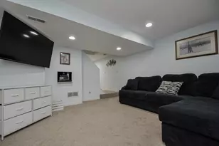 2068 Lakelyn Ct, Crescent Springs, KY 41017 - Photo 35