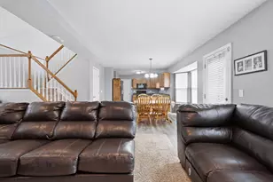 2037 Bluestem Dr, Burlington, KY 41005 - Photo 7