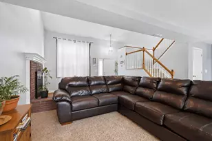 2037 Bluestem Dr, Burlington, KY 41005 - Photo 5