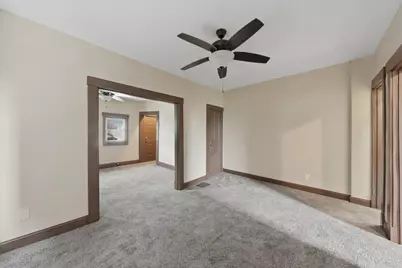221 W 13th Street, Newport, KY 41071 - Photo 11