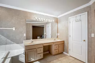 1082 Bold Forbes Ct, Union, KY 41091 - Photo 15