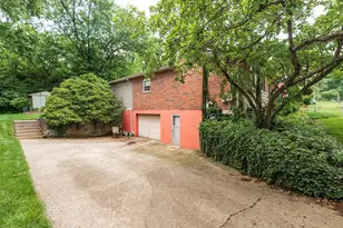 1390 Vidot Ct, Covington, KY 41011 - Photo 25