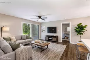 70 Creekwood Dr, Wilder, KY 41071 - Photo 3