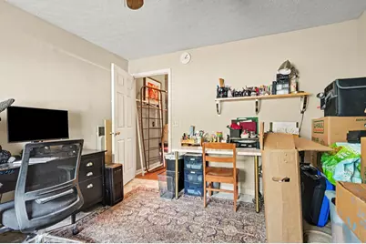 490 Lakeview Drive #205, Newport, KY 41071 - Photo 9