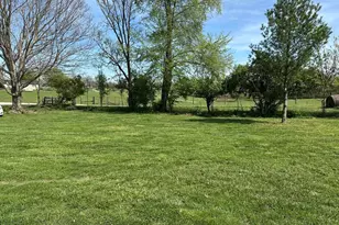 140 Historic Ln, Cynthiana, KY 41031 - Photo 17
