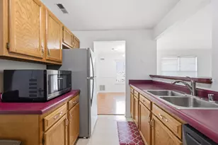 33 Highland Meadows Cir, Highland Heights, KY 41076 - Photo 17