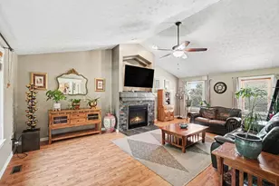 1894 Morningside Dr, Florence, KY 41042 - Photo 5
