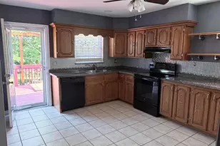 154 Roger Ln, Florence, KY 41042 - Photo 5