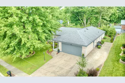 220 Burgess Lane, Florence, KY 41042 - Photo 3