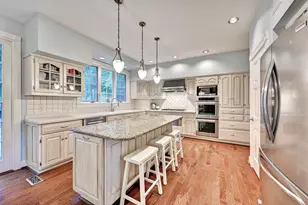 906 Squire Hill Ct, Crescent Springs, KY 41017 - Photo 7