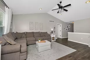 1652 Hogan Ln, Florence, KY 41042 - Photo 5