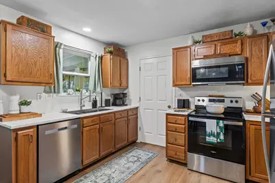 2951 Babbling Brook Way, Burlington, KY 41005 - Photo 9