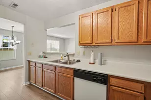 16 Meadow Ln, Highland Heights, KY 41076 - Photo 7
