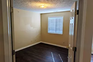 561 Napa Valley Ln, Fort Mitchell, KY 41017 - Photo 11