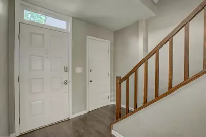 4064 Edgelake Court, Villa Hills, KY 41017 - Photo 3