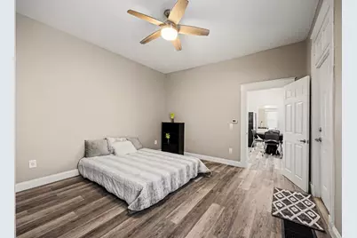 704 W 35th Street, Latonia, KY 41015 - Photo 7