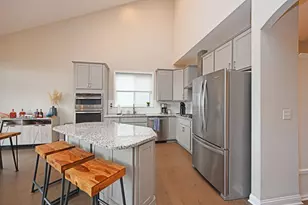 2489 Sierra Dr, Crescent Springs, KY 41017 - Photo 9