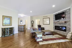 1011 Squire Valley Dr, Villa Hills, KY 41017 - Photo 5