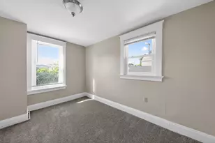 215 W 34th St, Latonia, KY 41015 - Photo 19