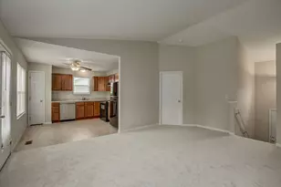 9124 Susie Dr, Florence, KY 41042 - Photo 3