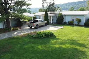 405 E High St, Warsaw, KY 41095 - Photo 1