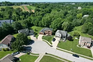 8427 Stratford Ct, Florence, KY 41042 - Photo 47