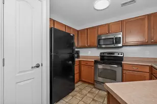 588 Ivy Ridge Dr, Newport, KY 41076 - Photo 5