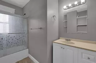 166 E 42nd St, Latonia, KY 41015 - Photo 17