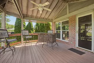 1887 Morningside Dr, Florence, KY 41042 - Photo 3