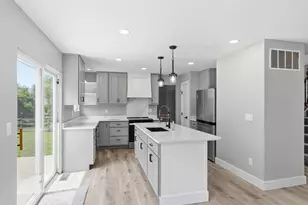 909 Surfridge Dr, Hebron, KY 41048 - Photo 9
