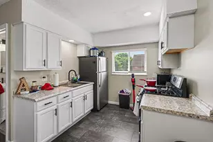 325 W 9th St, Covington, KY 41011 - Photo 9