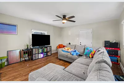 325 W 9th Street, Covington, KY 41011 - Photo 3