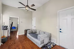 325 W 9th St, Covington, KY 41011 - Photo 7