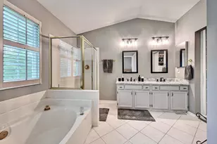 2210 Dominion Dr, Fort Mitchell, KY 41017 - Photo 19