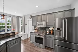 135 Harbour Pointe Dr, Williamstown, KY 41097 - Photo 11
