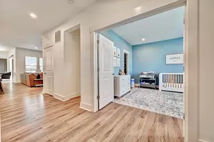 2862 Shadbark Ln, Fort Mitchell, KY 41017 - Photo 5