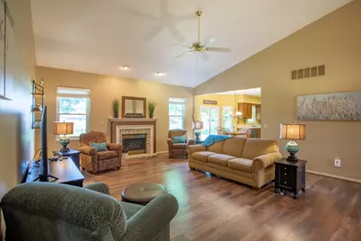 2560 Teaberry Court, Burlington, KY 41005 - Photo 5