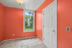 322 E 17th St, Covington, KY 41014 - Photo 13